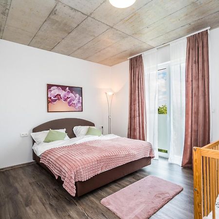 Perla Hradce 401 Διαμέρισμα Χράντεκ Κράλοβε Εξωτερικό φωτογραφία